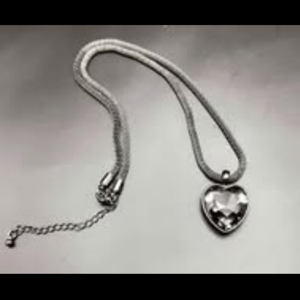 Silver Heart Crystal Pendant with Rolled Mesh Necklace.